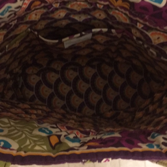Vera Bradley Tote. Excellent condition. 14x13x41/2 - Picture 6 of 6